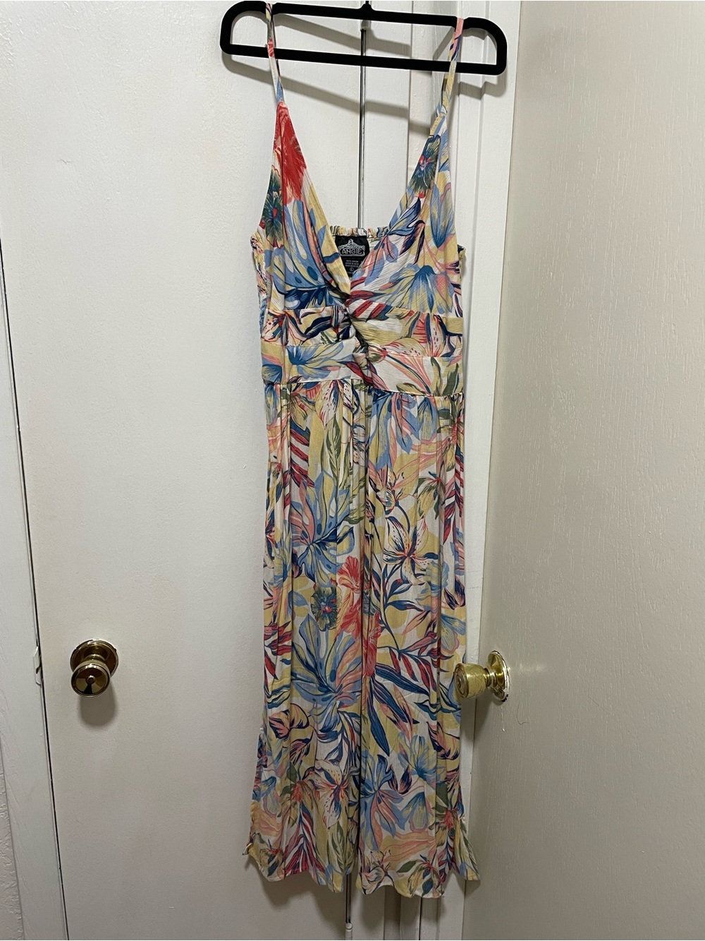 Angie - Floral Multicolor Spaghetti-Strap Maxi Dress with Keyhole